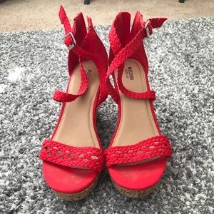 Red Wedges
